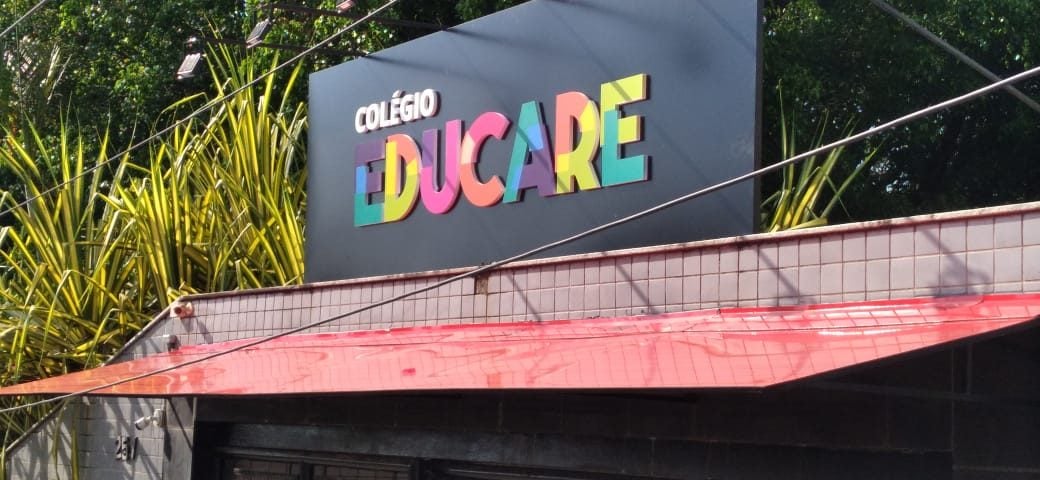 Placas em ACM com Letreiros em PVC Expandido instalado pela EMPLACK BH