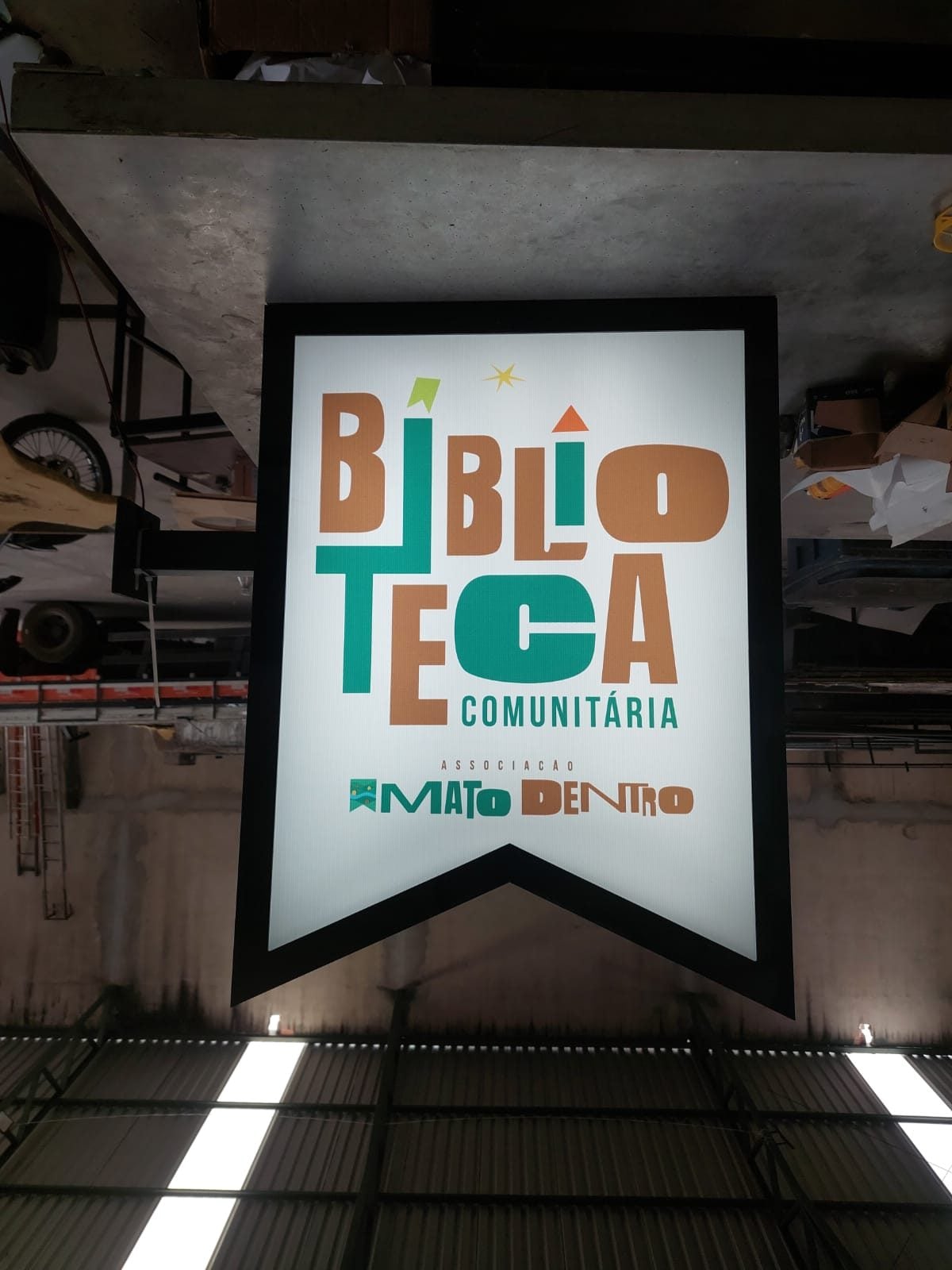 Placas Bandeiras instalado pela EMPLACK BH